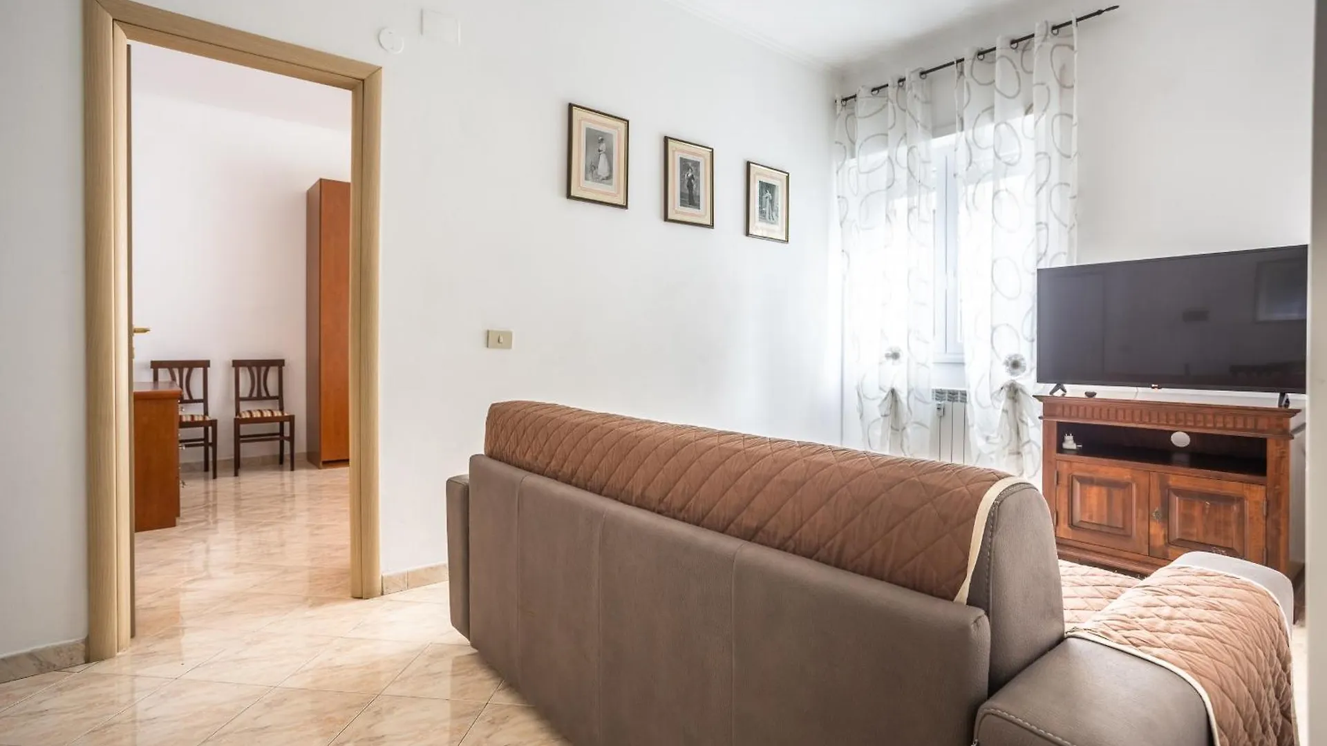 Portside Aparthotel Rom