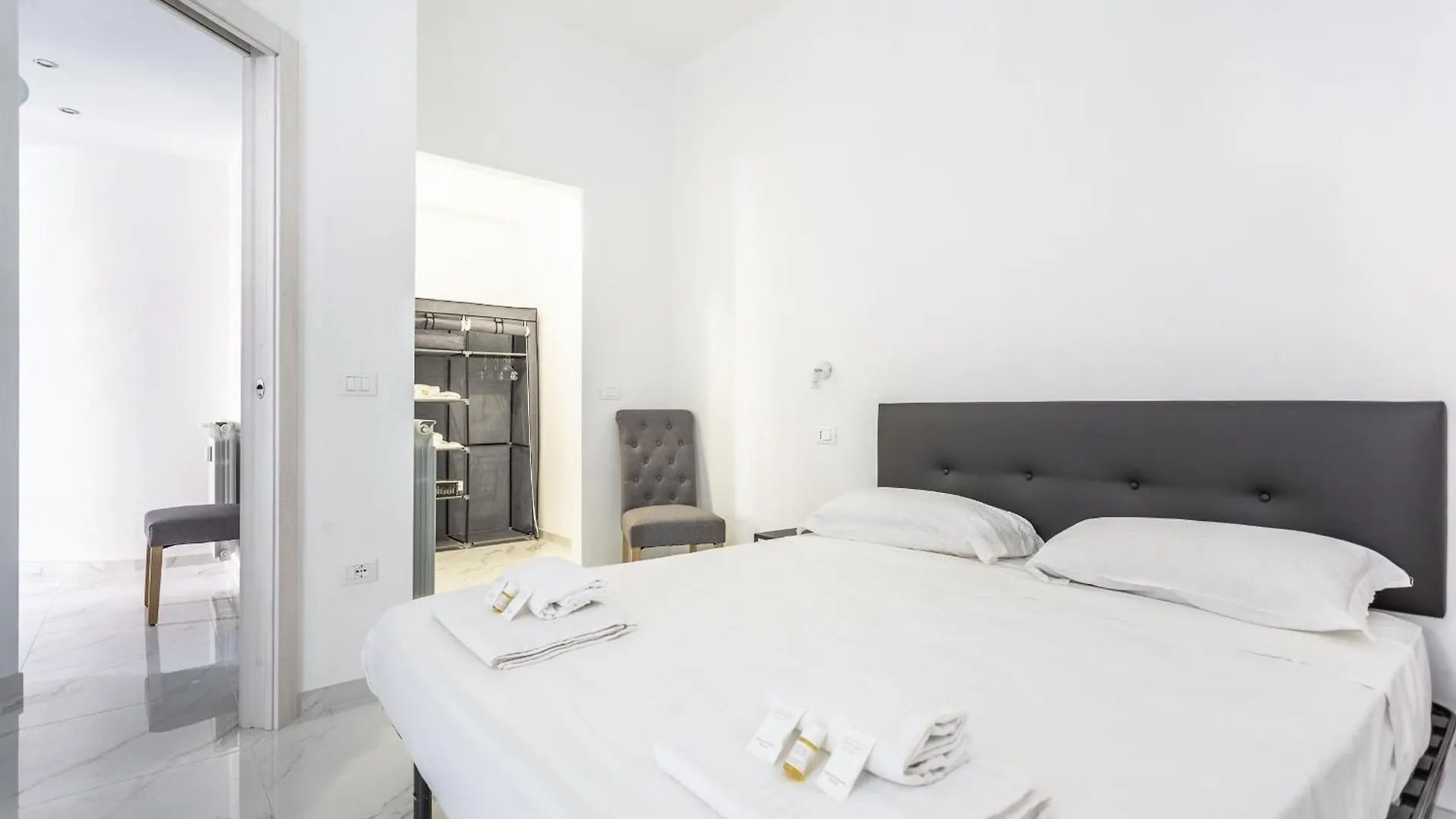 Portside Aparthotel Roma