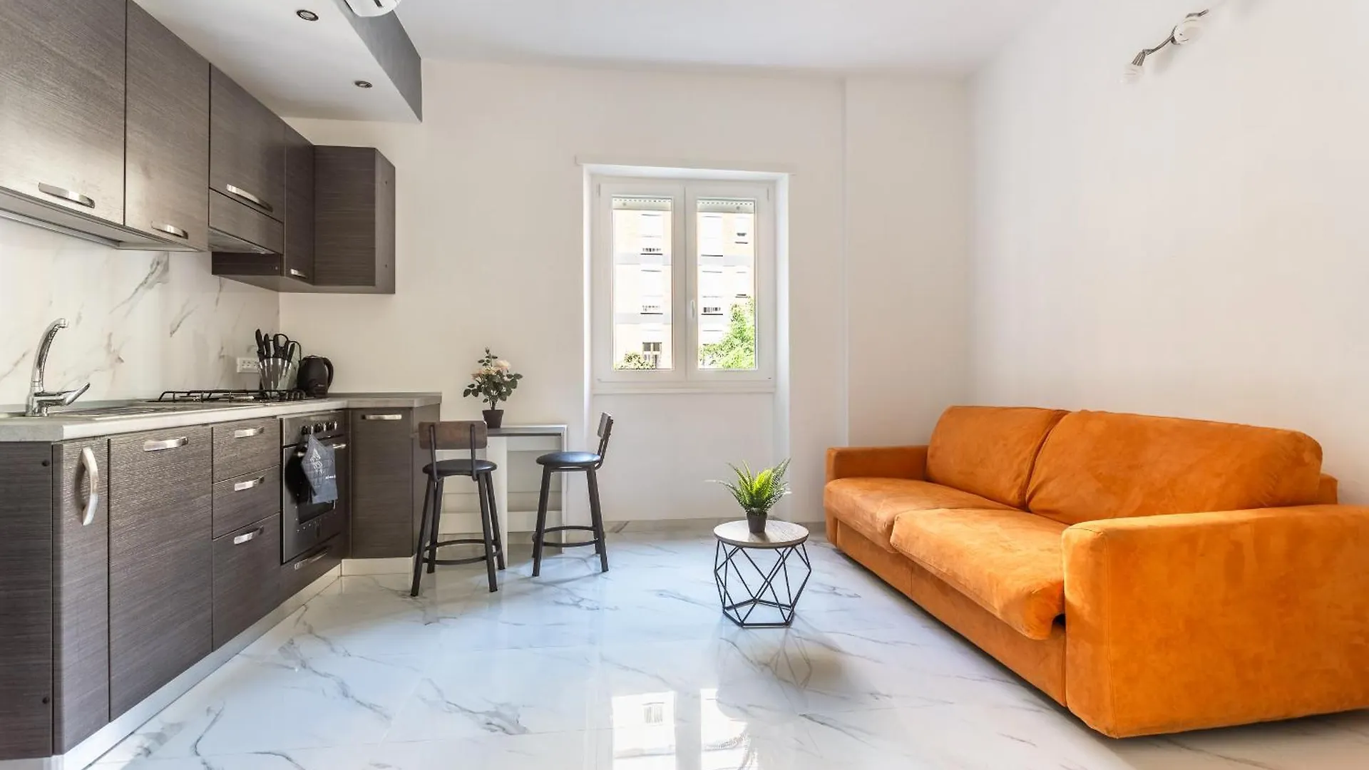 Portside Aparthotel Roma