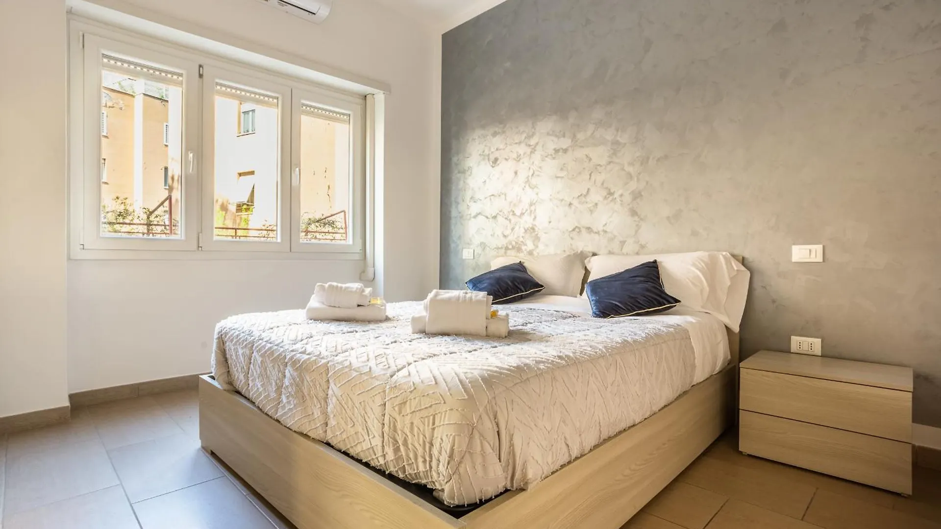 Portside Aparthotel Roma