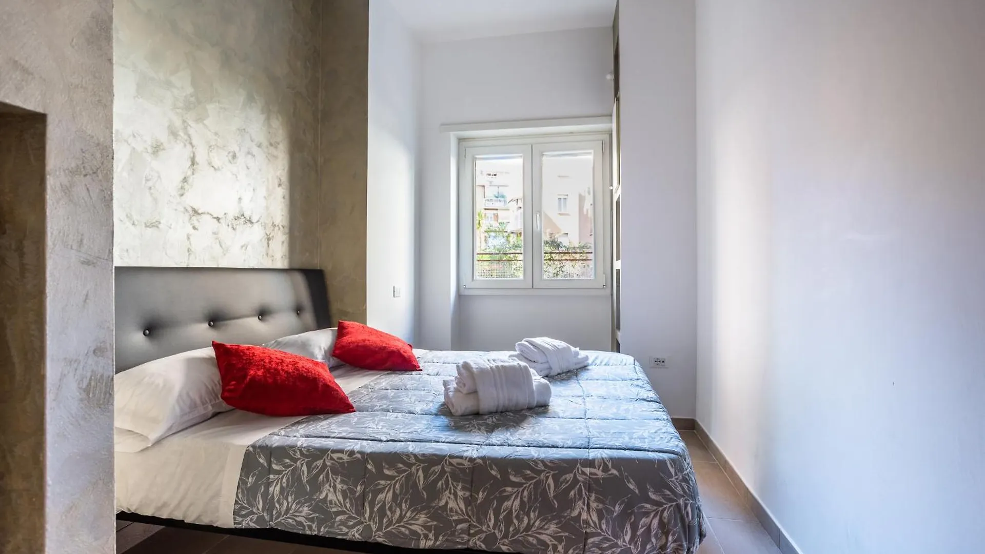 Portside Aparthotel Roma Italia