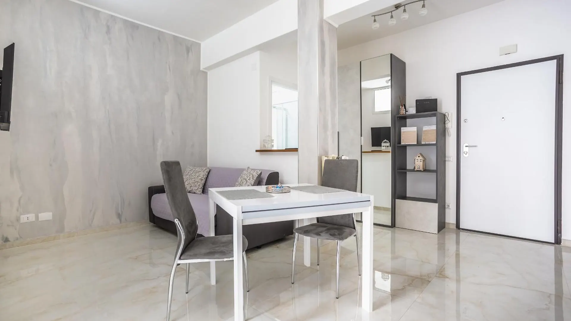 Portside Aparthotel Roma