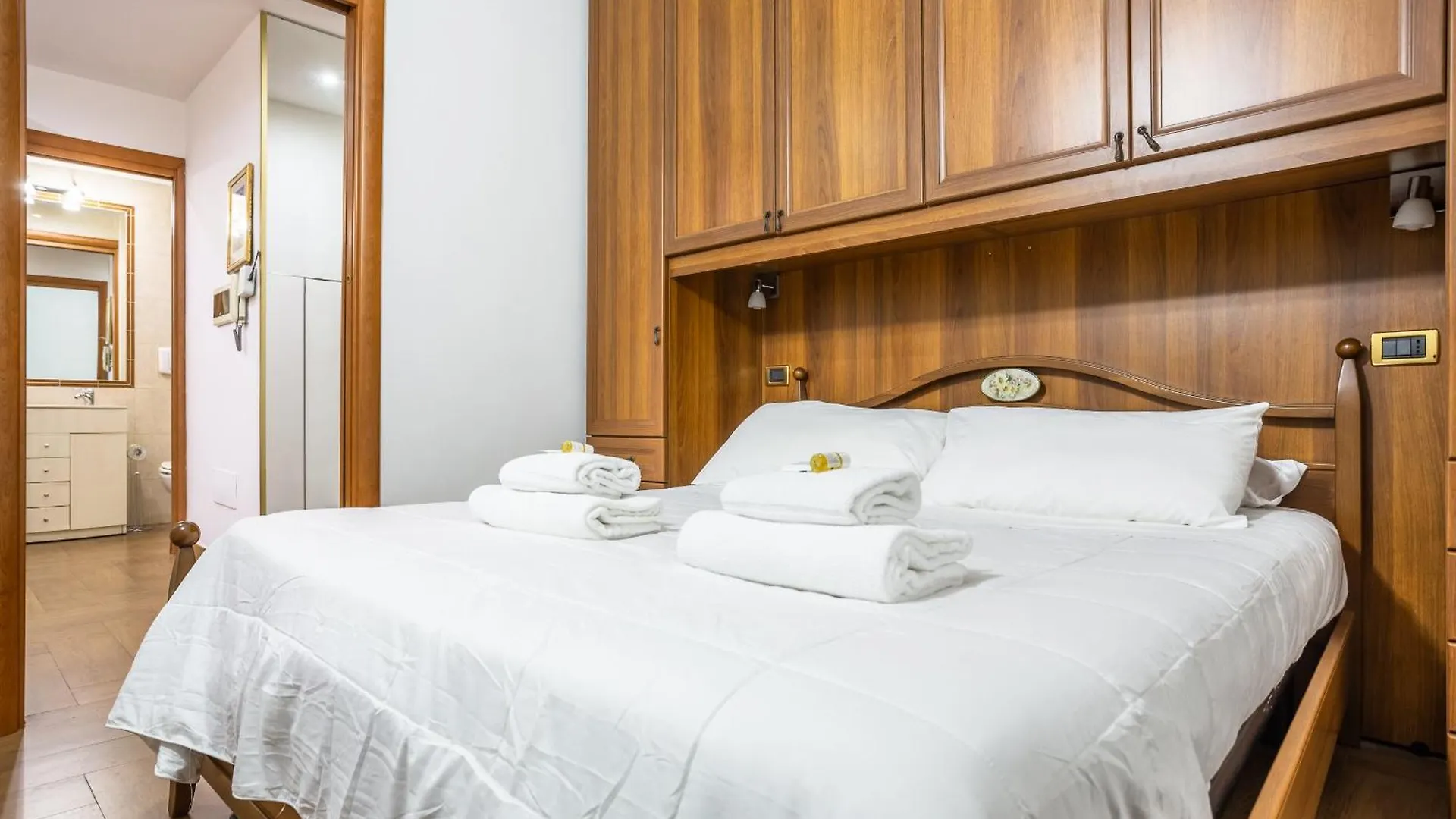 Portside Aparthotel Roma